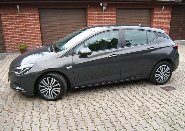 Opel Astra cena 39800 przebieg: 90800, rok produkcji 2016 z Zabrze małe 172